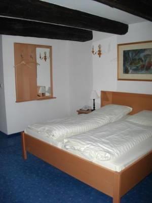 Hotel Gaeubodenhof Straubing Exterior foto